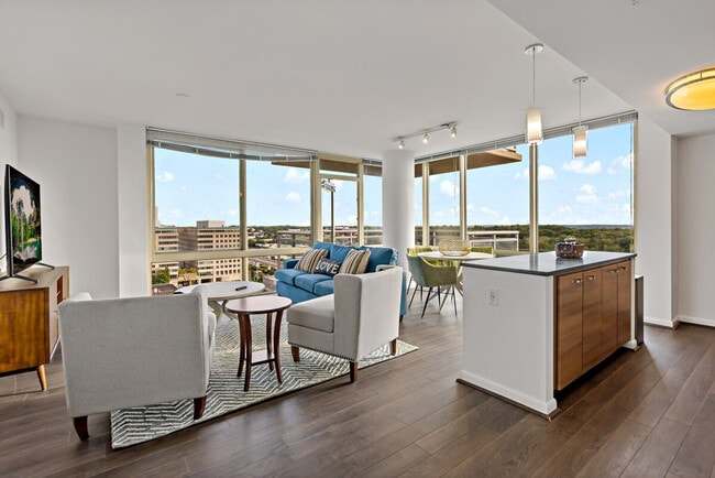 Building Photo - 8516 Leesburg Pike