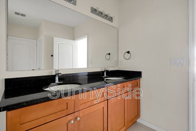 Building Photo - 318 Briar Patch Lp