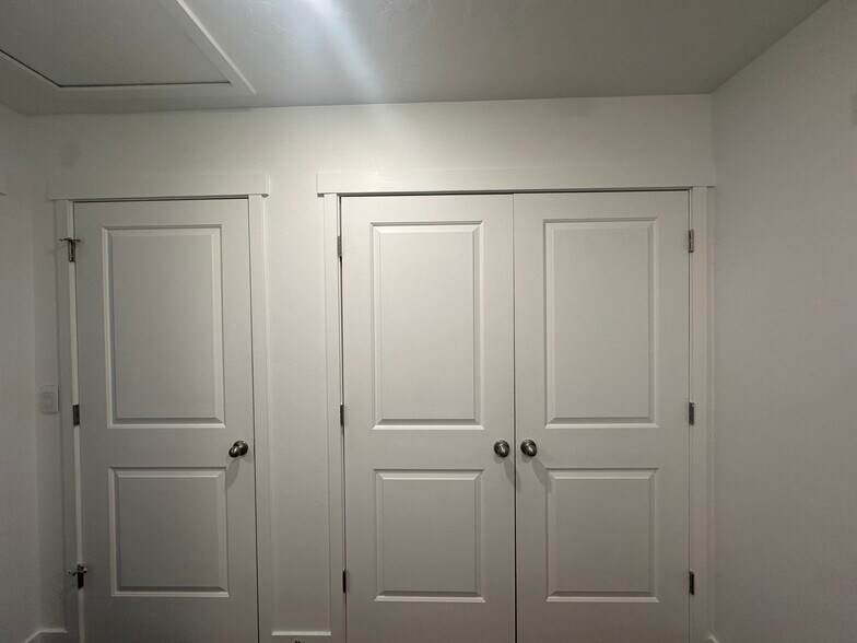 Building Photo - 1146 W 340 S