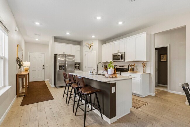 Building Photo - 20 Disston Cv