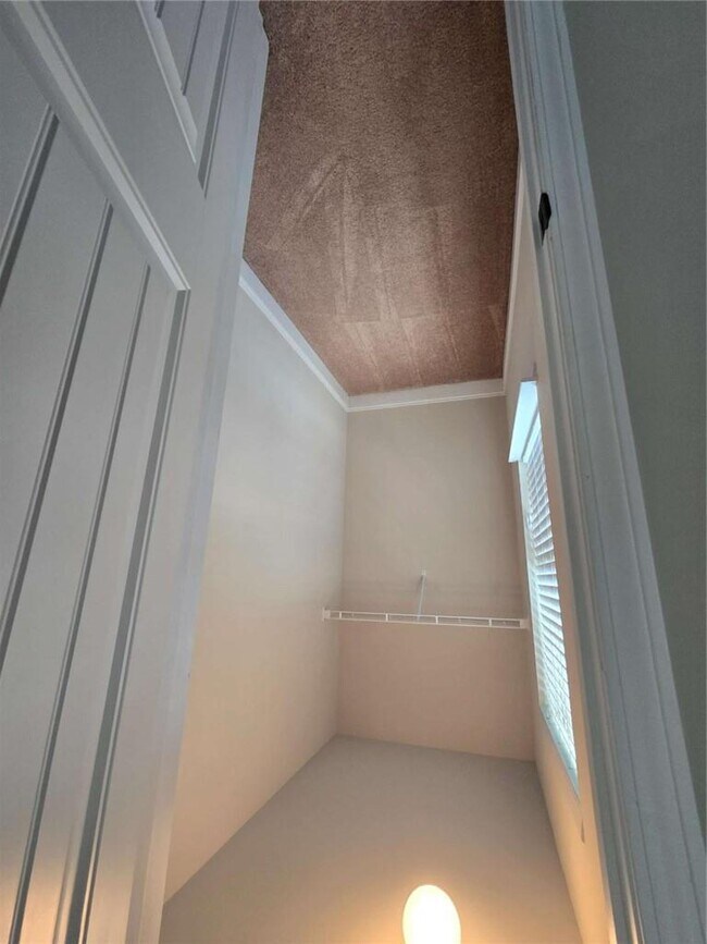 Building Photo - 1429 Stone Ridge Ct