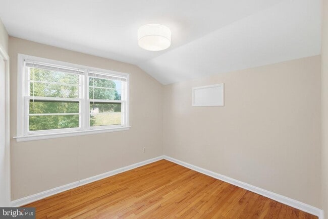 Building Photo - 11317 College View Dr