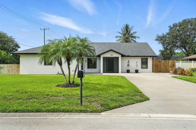 Building Photo - 98 Chardon Pl