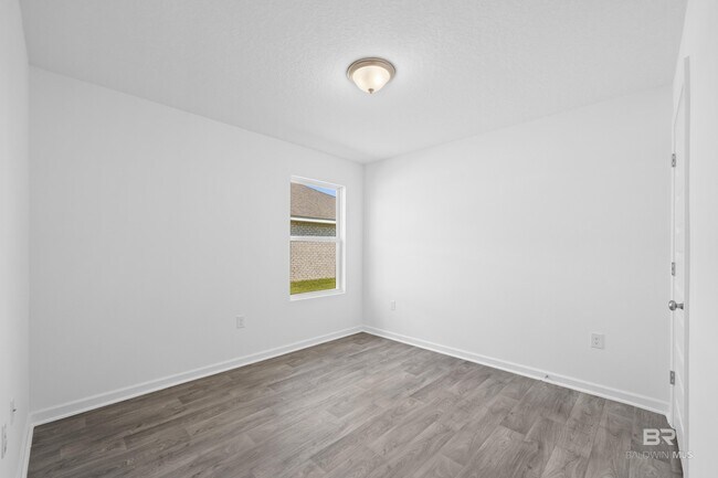 Building Photo - 14639 Dayton Cir