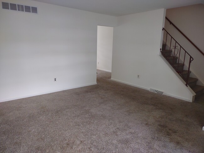 Building Photo - 576A Nemoral St