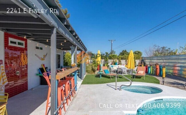 Building Photo - 2241 E Finley Rd