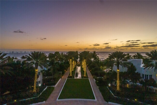 Building Photo - 100 South Pointe Dr