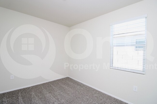 Building Photo - 18577 W Bronco Trl