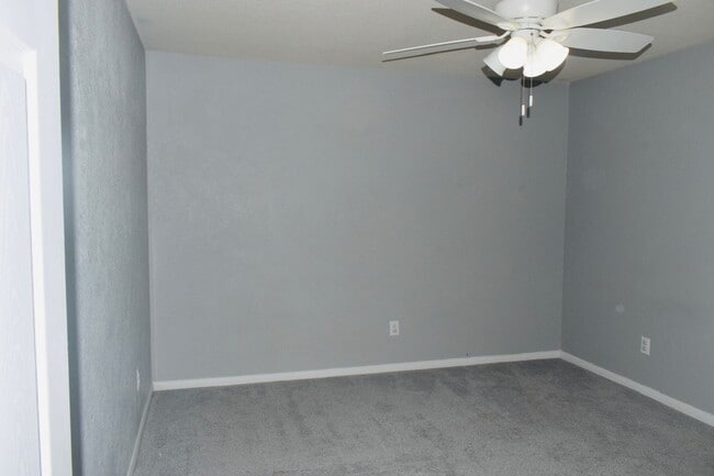 Building Photo - 28923 Birch Green Way