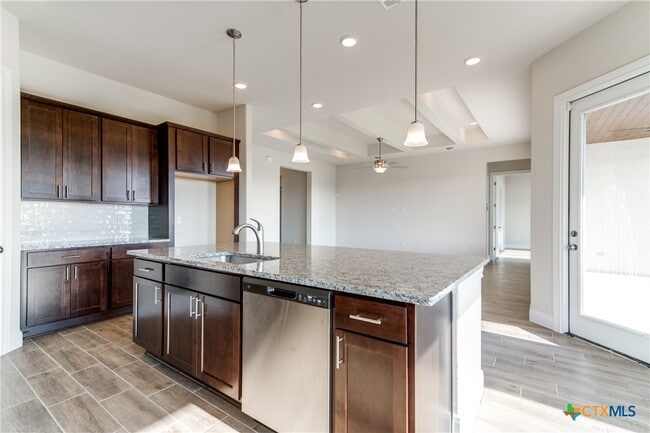 Building Photo - 238 Peter Kleid Lp