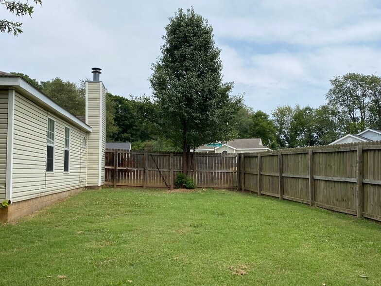 Building Photo - 1469 Timbercrest Ave