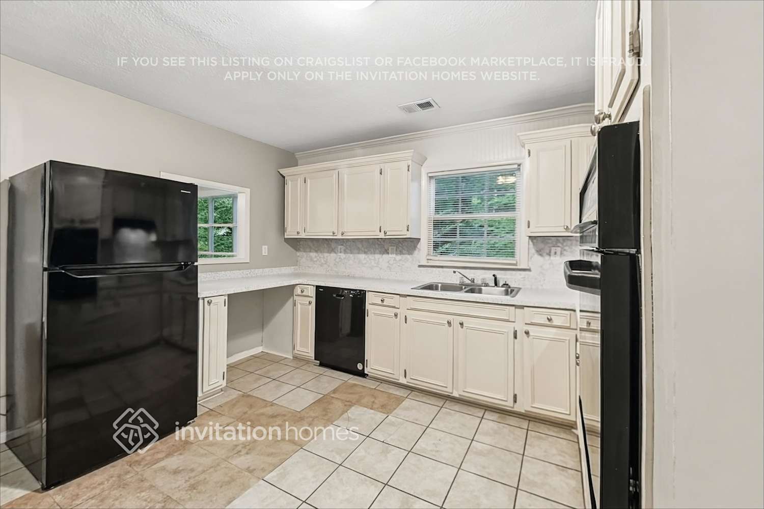 Building Photo - 2636 Allyn Way NW