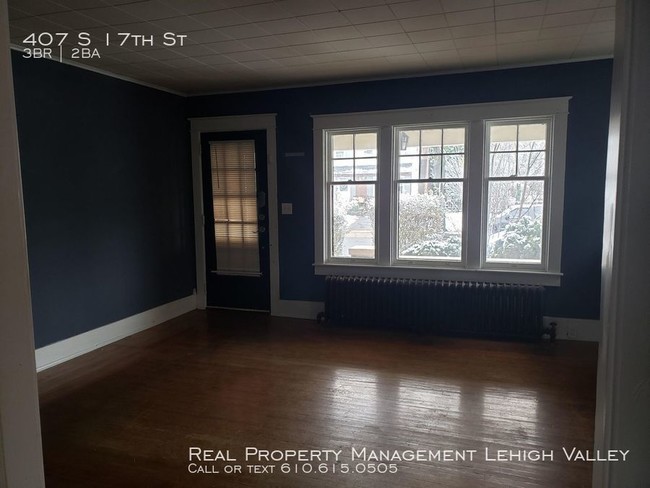 Building Photo - Charming West End house available now!