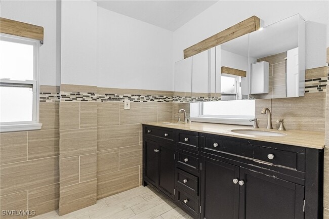 Building Photo - 1340 Braman Ave