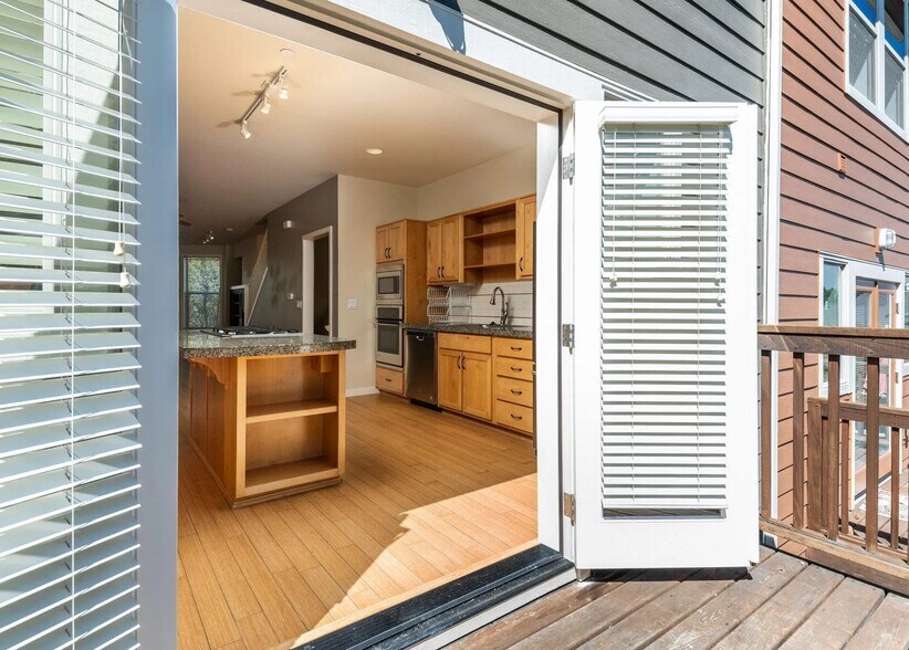 Building Photo - 4132 S Corbett Ave