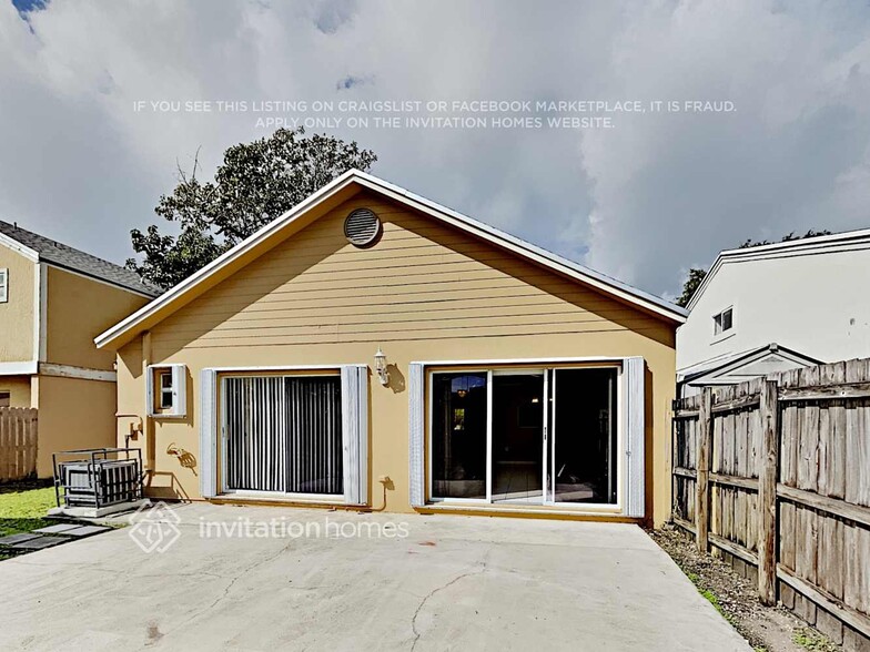 Building Photo - 22315 SW 100th Ave