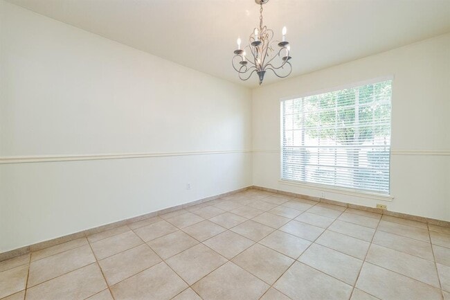 Building Photo - 22510 Holly Lake Dr