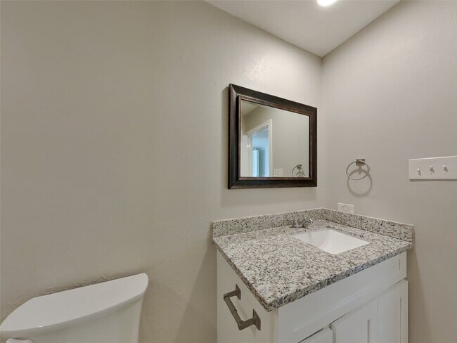 Building Photo - 6127 Larchbrook Dr