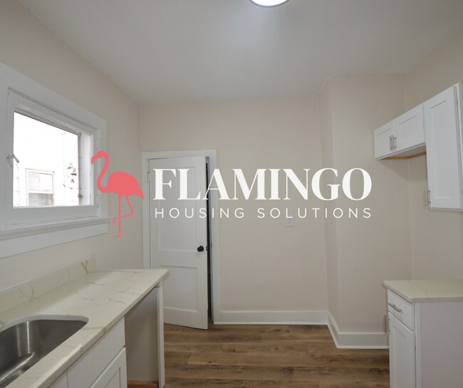 Building Photo - 82 S Sperling Ave