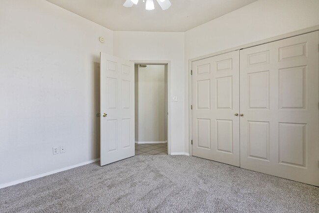 Building Photo - Conveniently Located 4 Bedroom 2 Bath Home