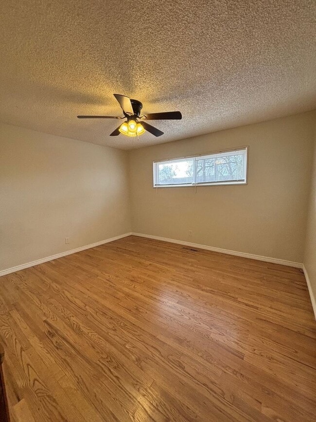 Building Photo - Ranch Style Home - 3 Bed 1 Bath  - MileStone Real Estate Services