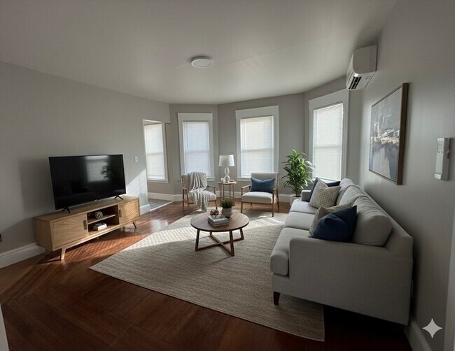 Building Photo - 37 Cortland St