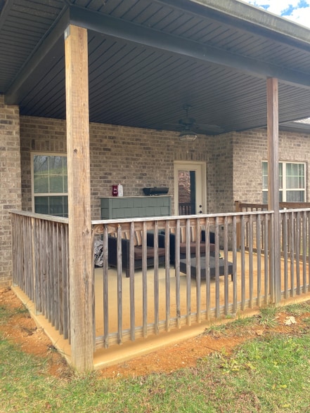 Building Photo - 108 Celtic Ct