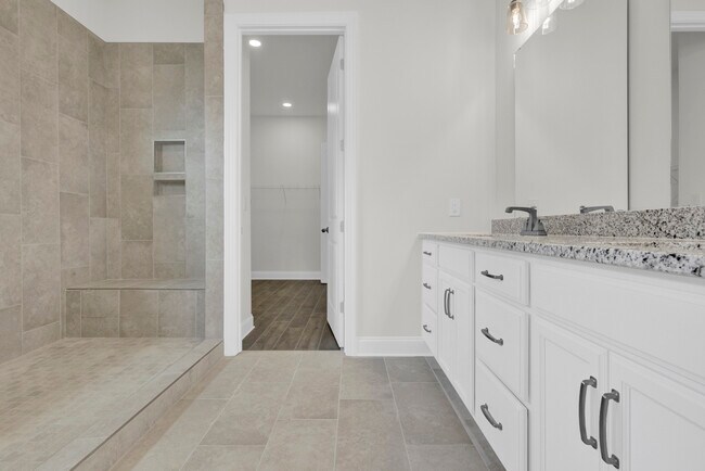 Building Photo - 4715 Anise Cir