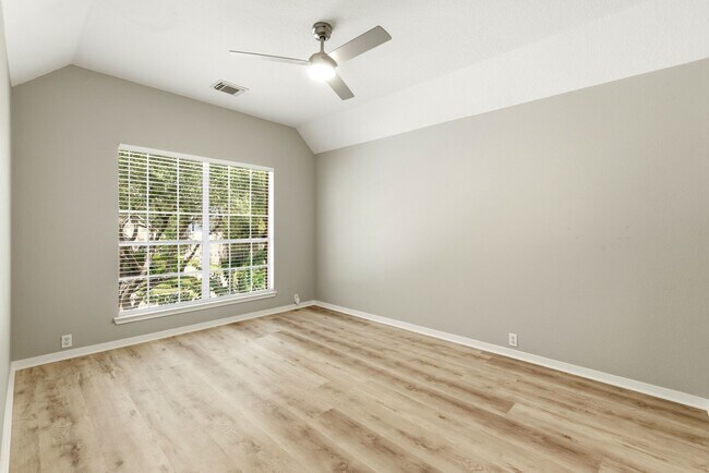 Building Photo - 6231 Presidio Canyon Dr
