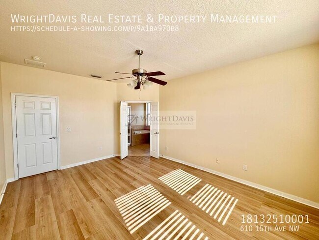 Building Photo - 610 15th Ave NW