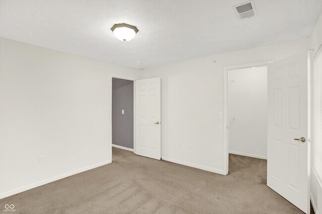 Building Photo - 239 Legends Creek Way