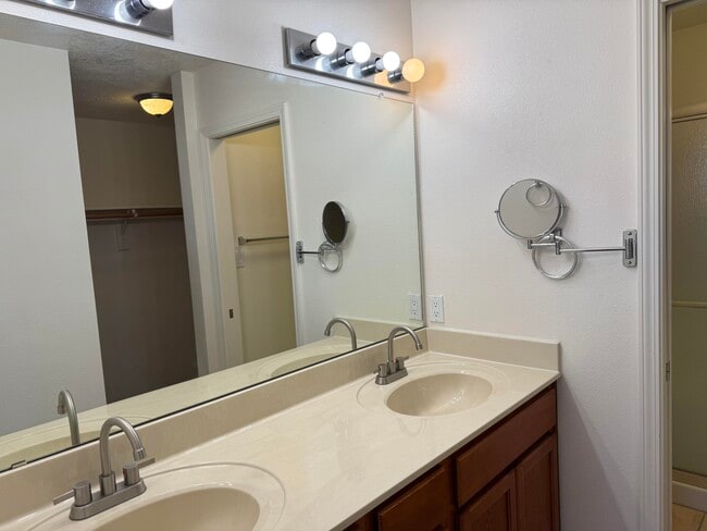 Building Photo - 5004 Costa Uasca Dr NW