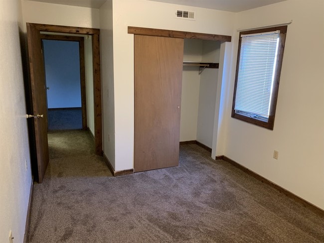 Building Photo - 1224 7th Ave N