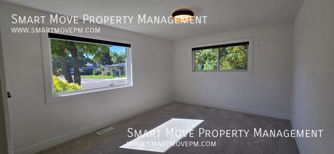 Building Photo - 4298 Catalpa-