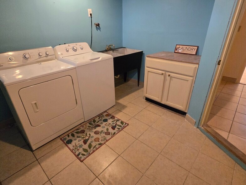 Wash Room - 2325 Reading Rd