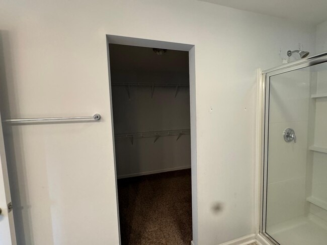 Building Photo - 115 Fortress Dr