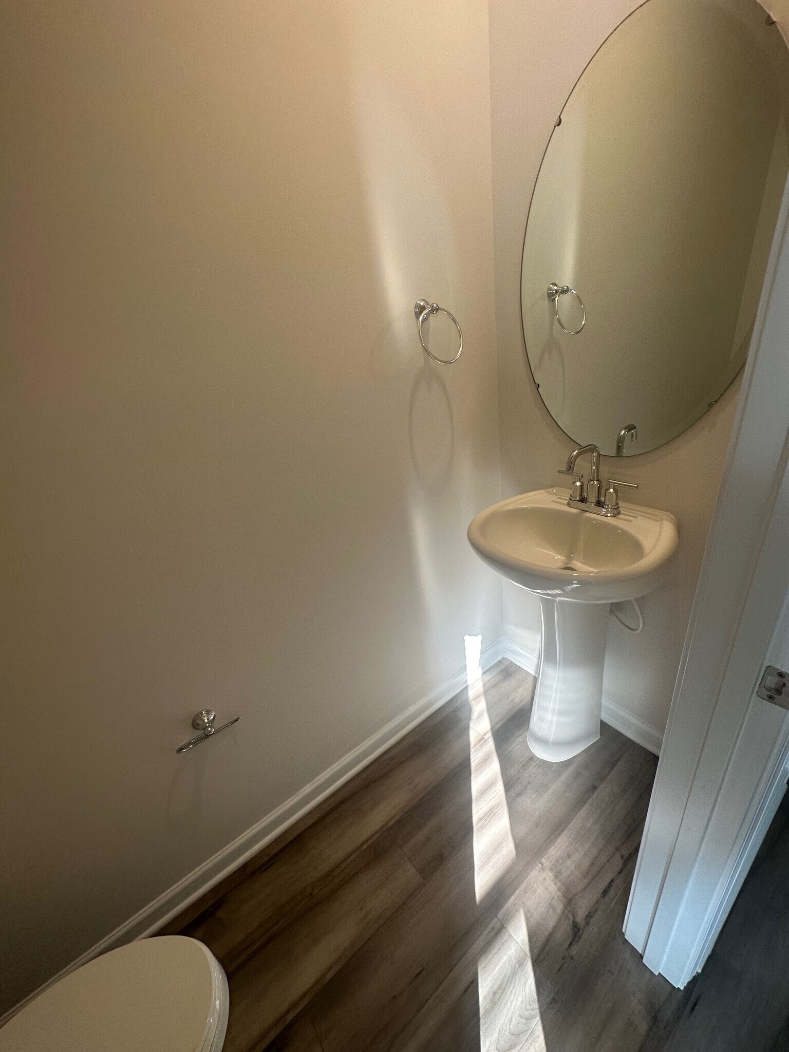 Building Photo - 1145 Harland St