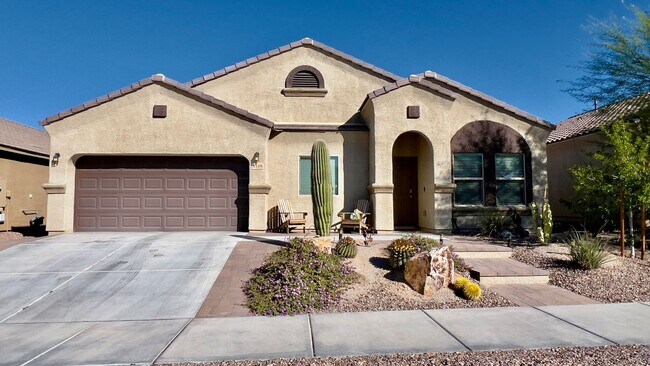 Building Photo - Furnished 4 Bedroom in NW Tucson
