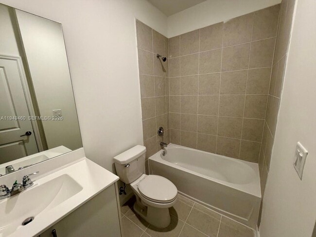 Building Photo - 254 10th Ct