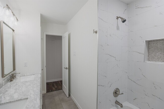 Building Photo - 27210 Wells Ln