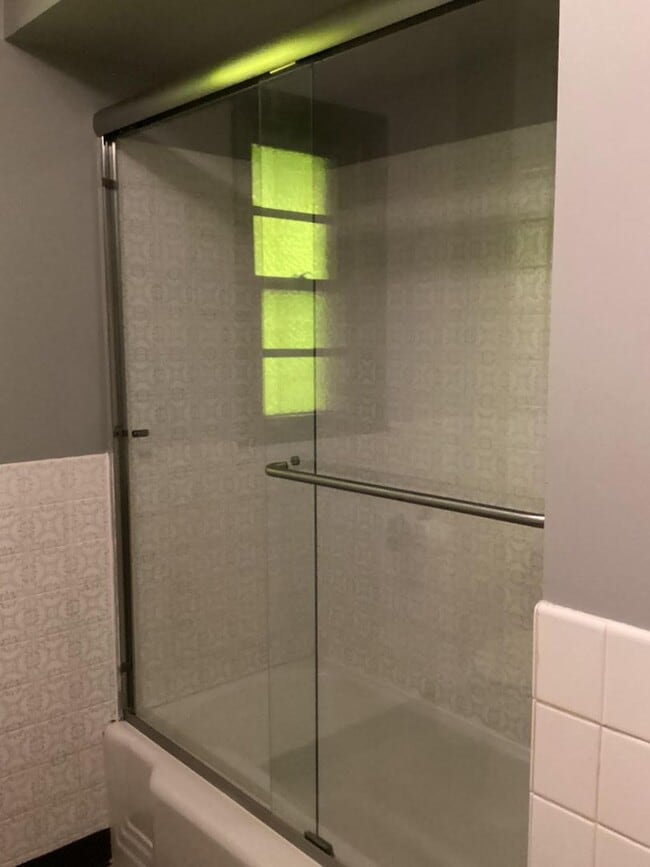 Building Photo - AVAILABLE NOW - Very Spacious, Unique, and Original Birchwood Village Home; Walking Distance to t...