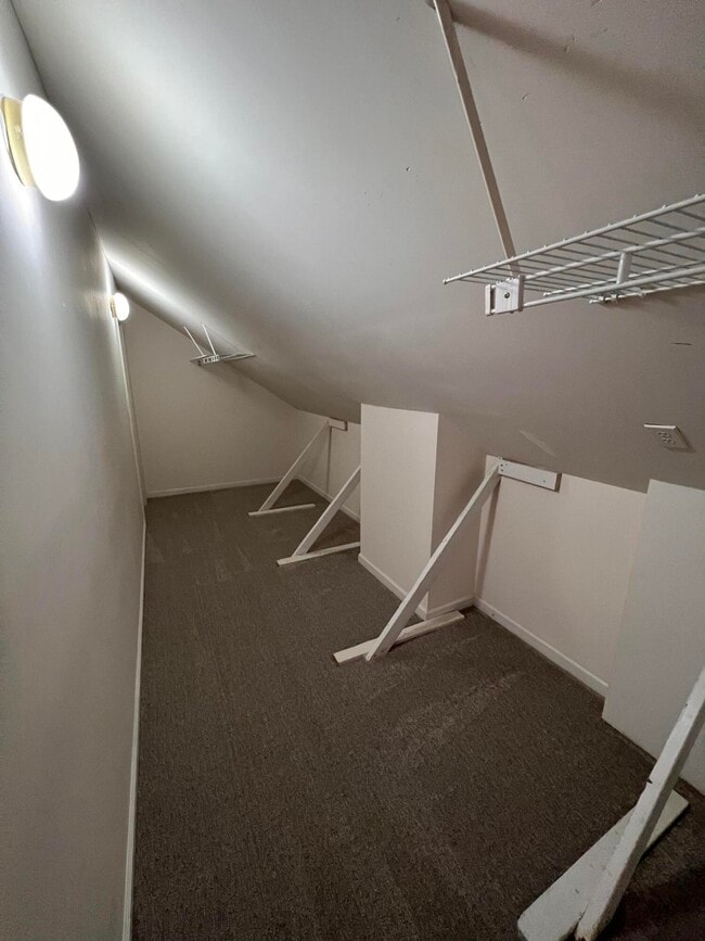 Building Photo - 4320 Creek Valley Way