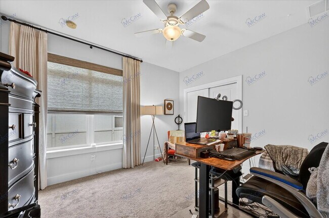 Building Photo - 5618 Lindell Ave