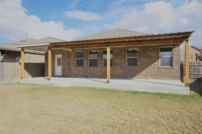 Building Photo - 8052 Massa Dr