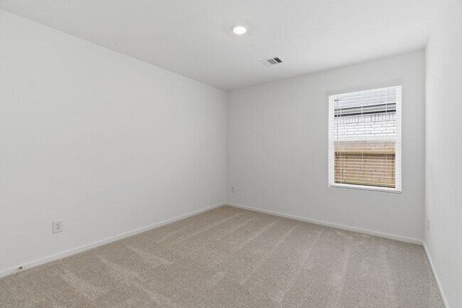 Building Photo - 1603 Golden Iris Dr