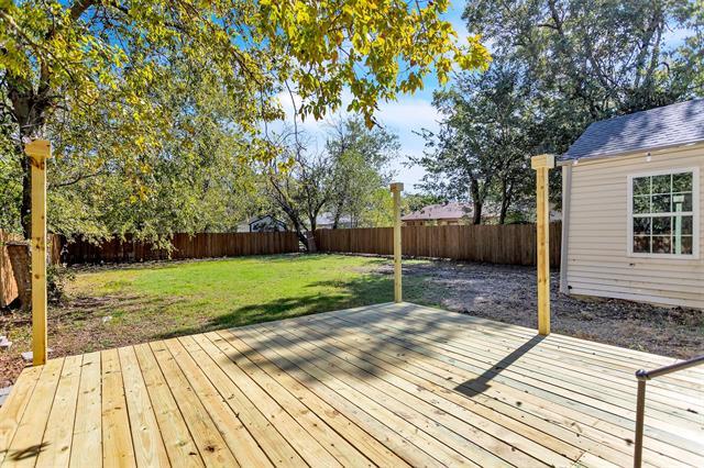 Building Photo - 904 N Virginia St