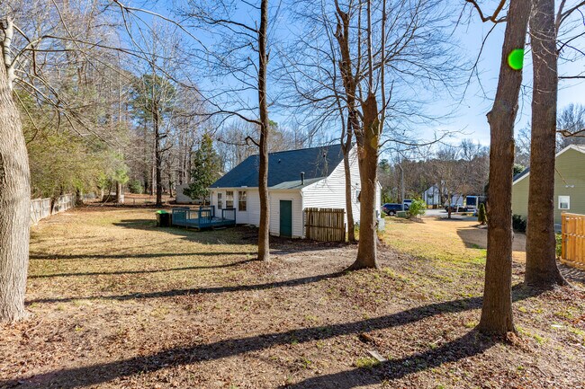 Building Photo - 304 Holly Pines Ct