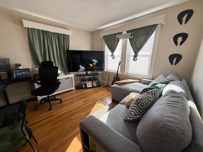 Building Photo - 28 Kidder St