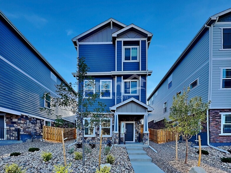 Primary Photo - 26145 E Calhoun Pl