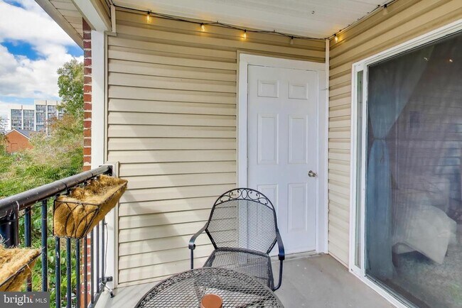 Building Photo - 3315 Wyndham Cir